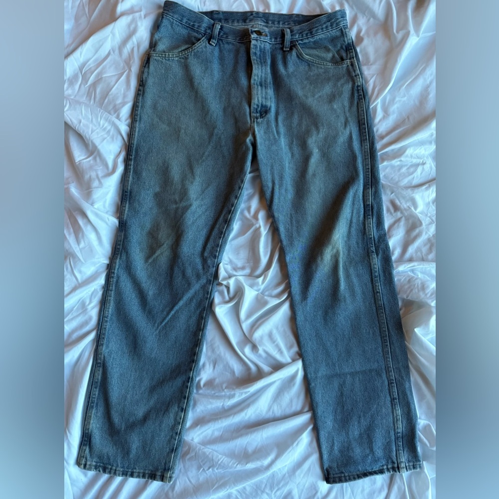 Rustler Men's Classic Blue Straight Jeans